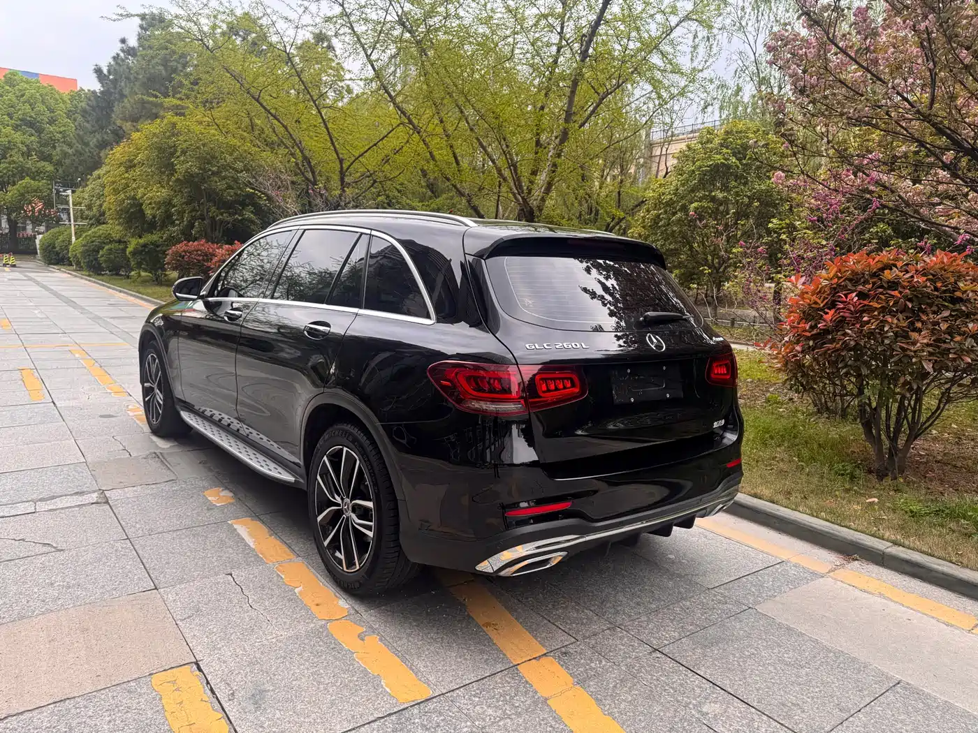 Mercedes-Benz GLC 2020 Facelift GLC 260 L 4MATIC Dynamic фото 13