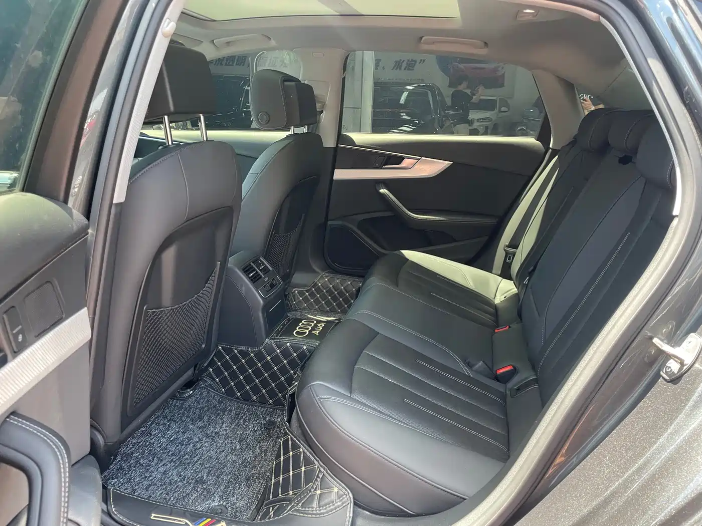 Фото 7 - Audi A4L