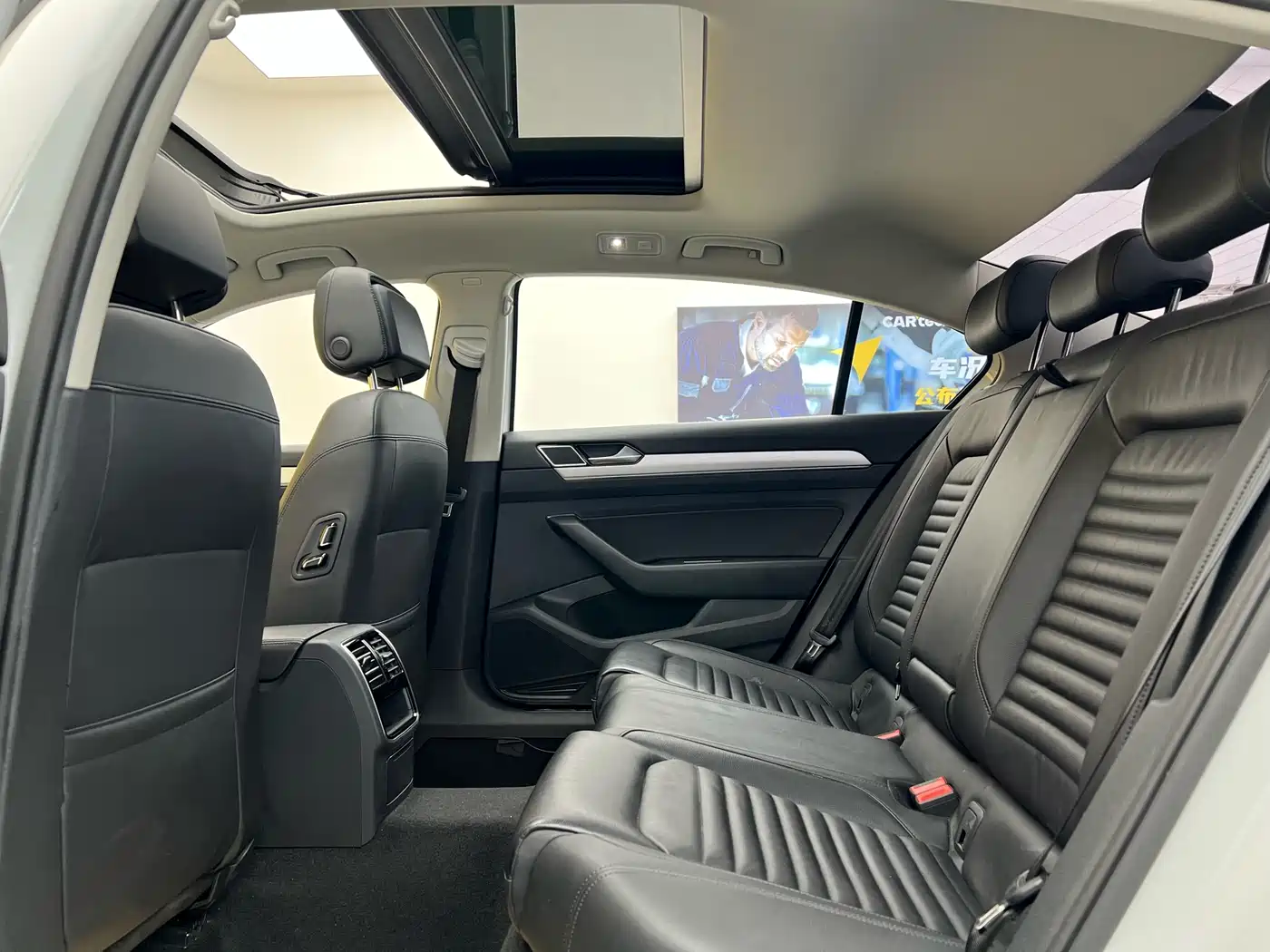 Volkswagen Magotan 2017 330TSI DSG Leading фото 24