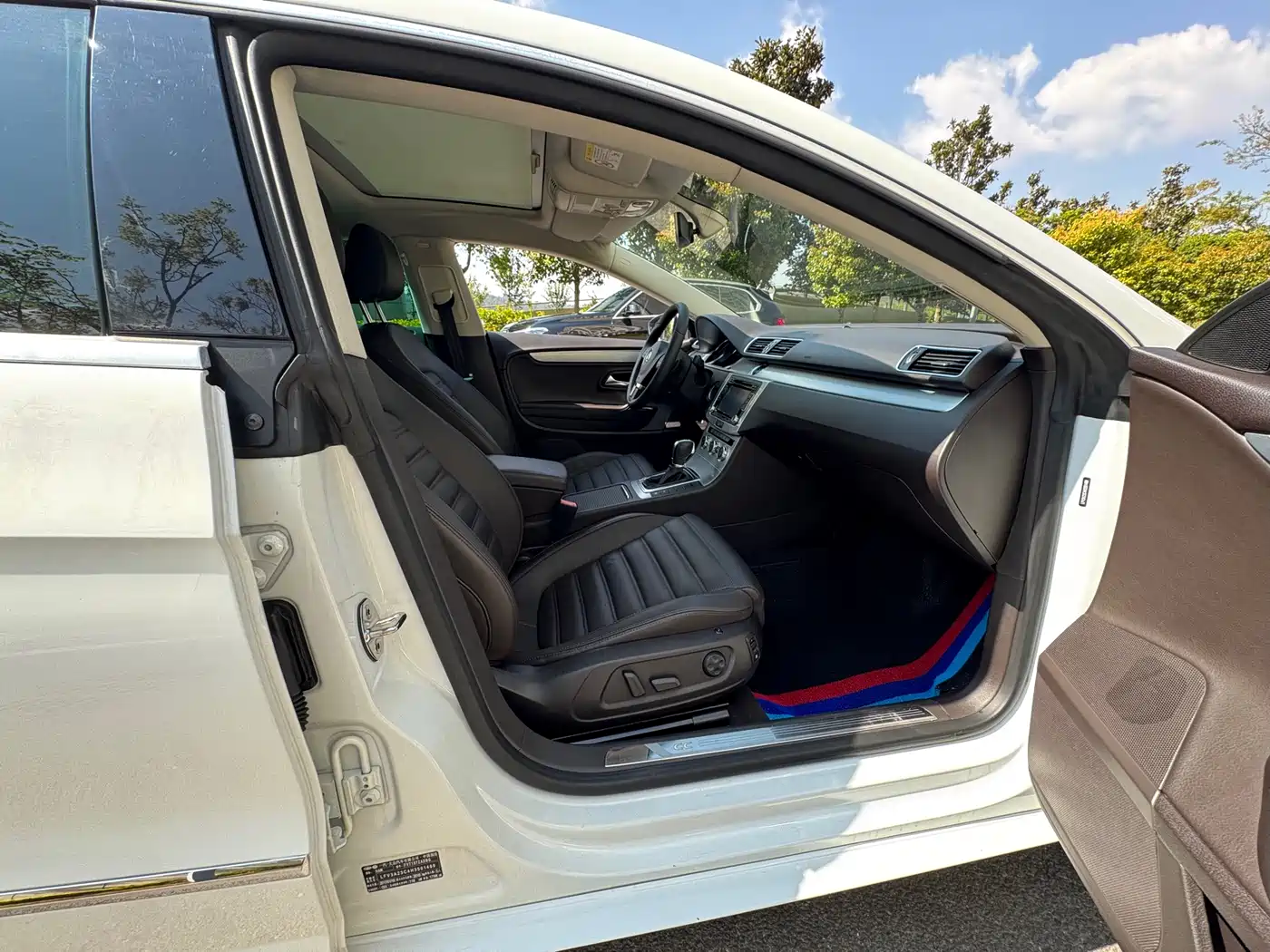 Volkswagen FAW-Volkswagen CC 2016 Model 1.8TSI Luxury фото 23