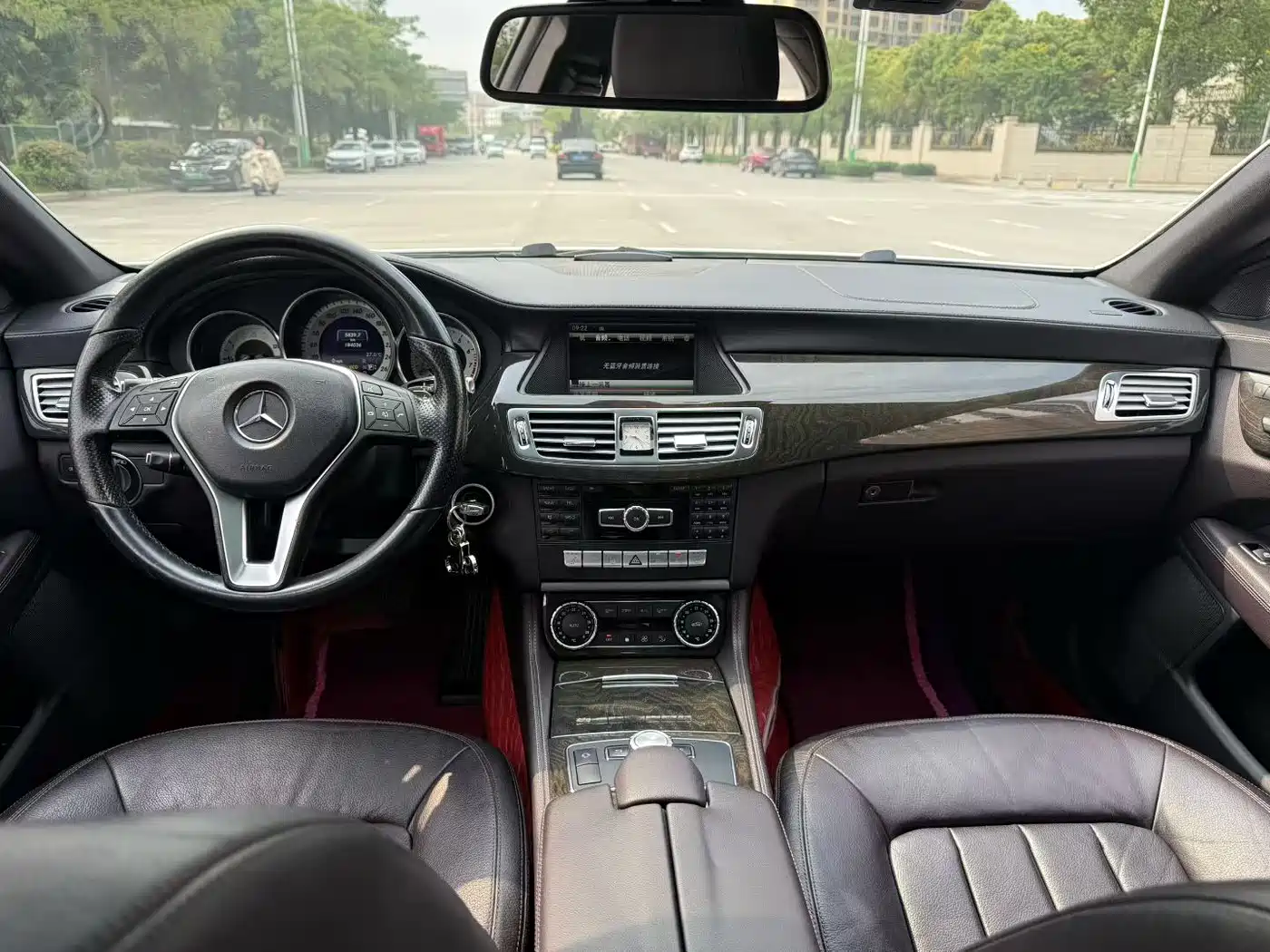 Mercedes-Benz CLS 2012 CLS 300 CGI фото 9