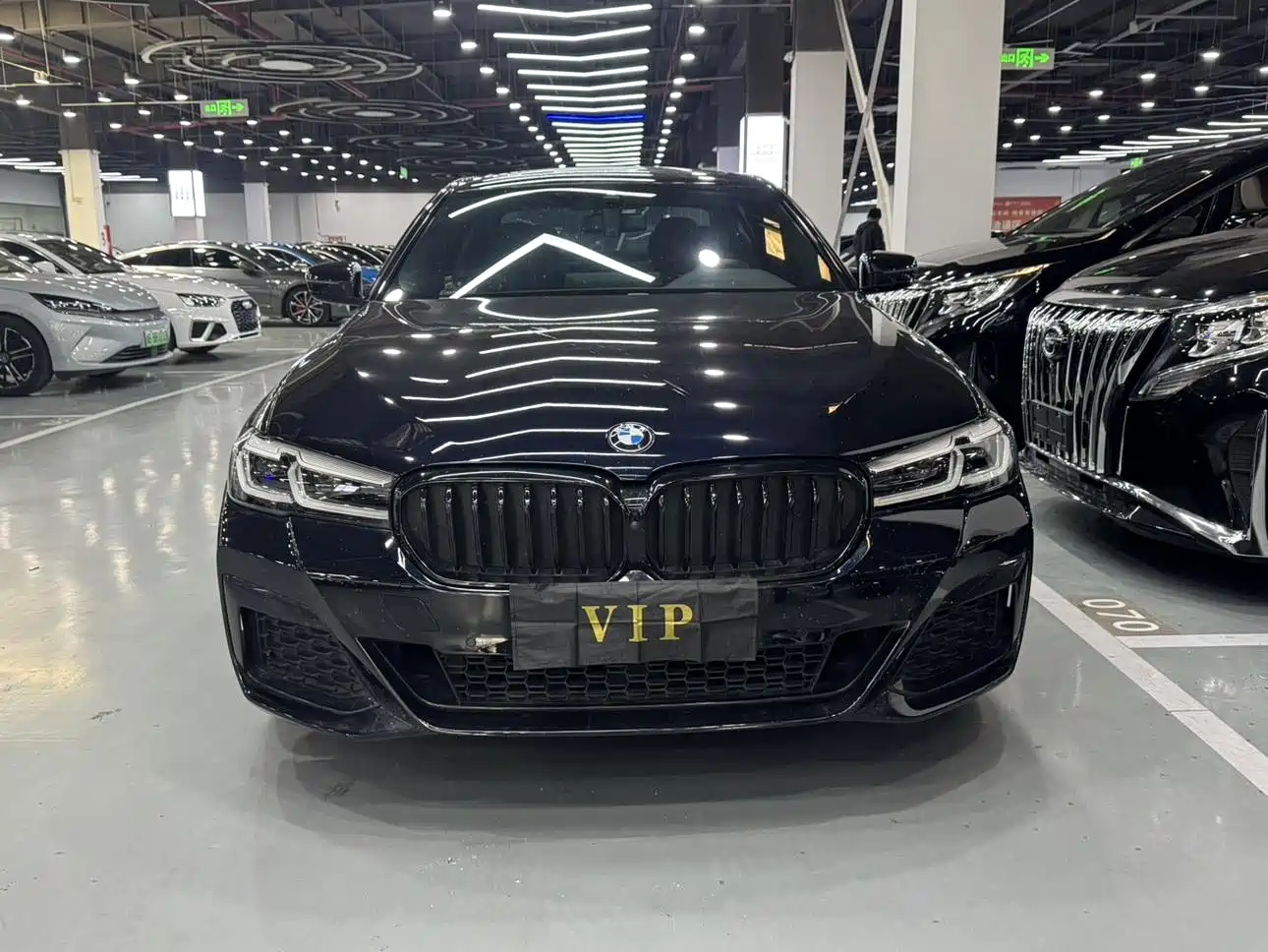 BMW 5 Series 2023 530Li Leading M Sport Package фото 2