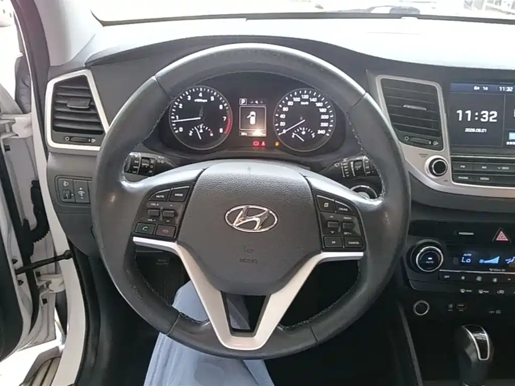 Hyundai Tucson 2015 1.6T Dual Clutch 2WD Smart фото 11