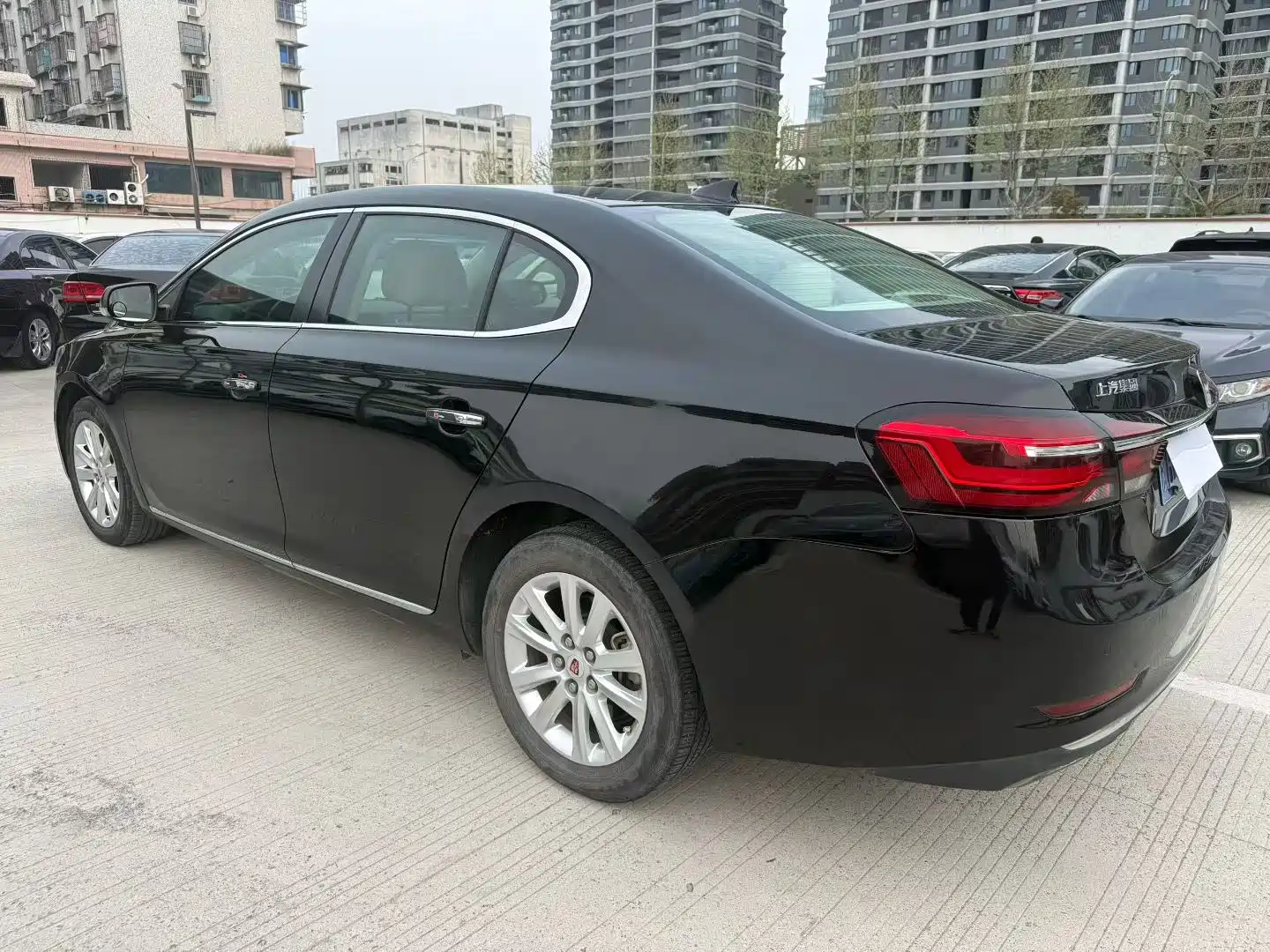 Фото 8 - Roewe 950
