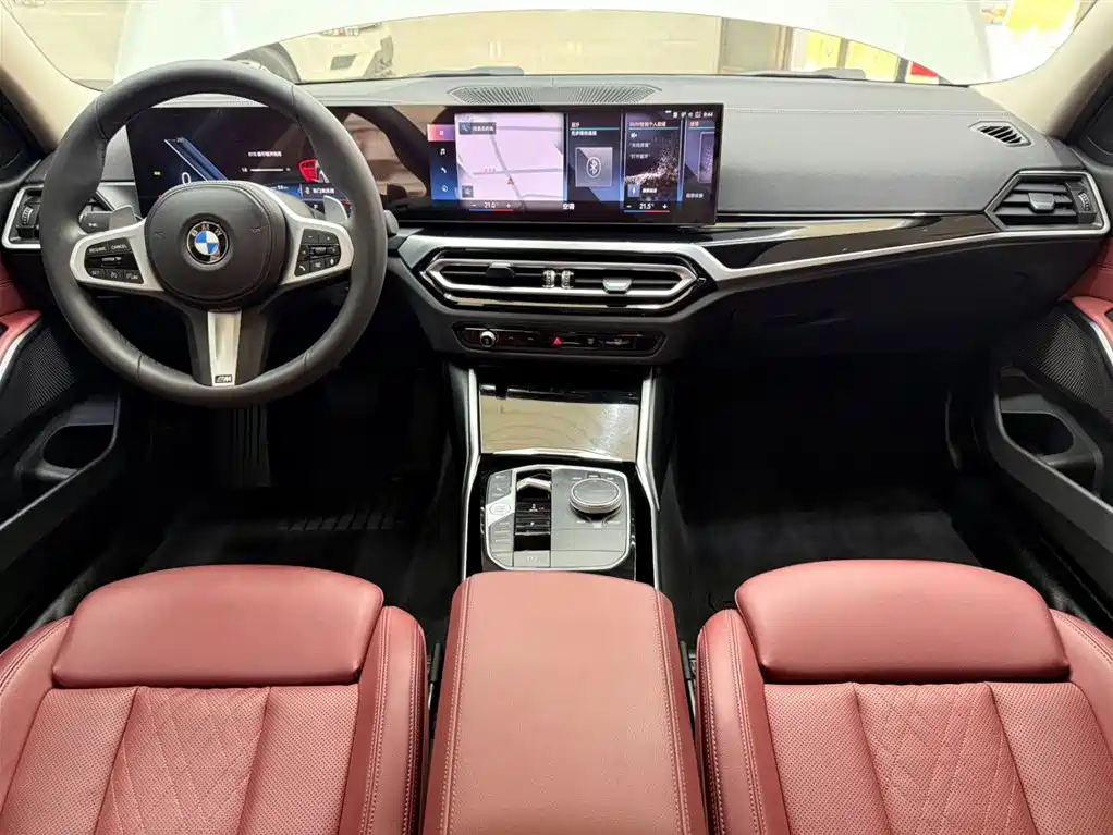 BMW 3 Series 2023 320Li M Sport Package фото 12