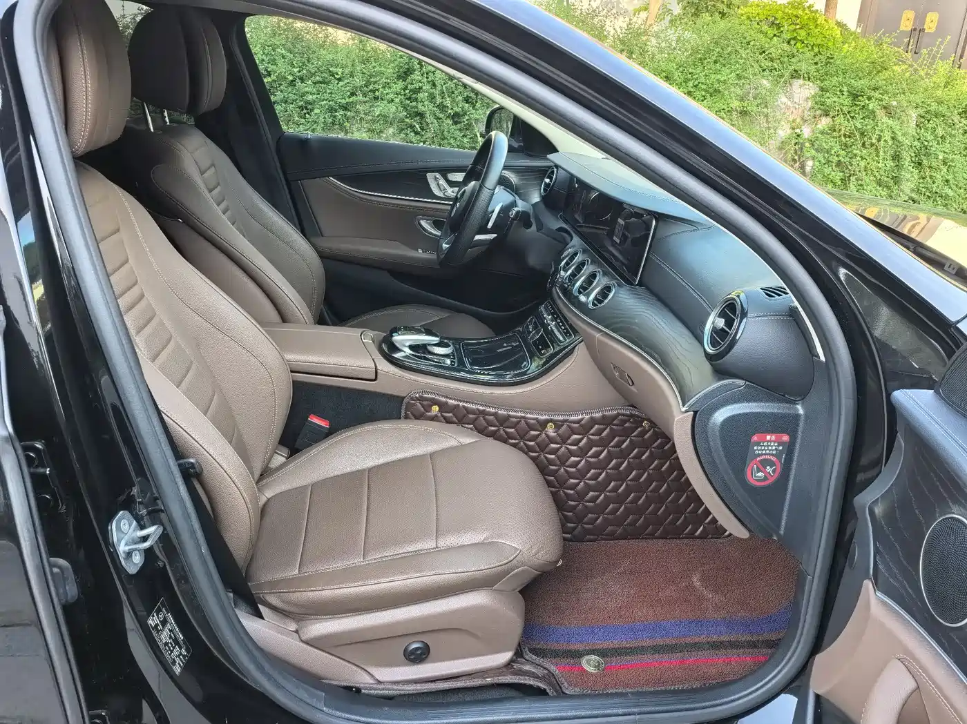 Mercedes-Benz E-Class 2016 E 300 L Sport Fashion Type фото 20