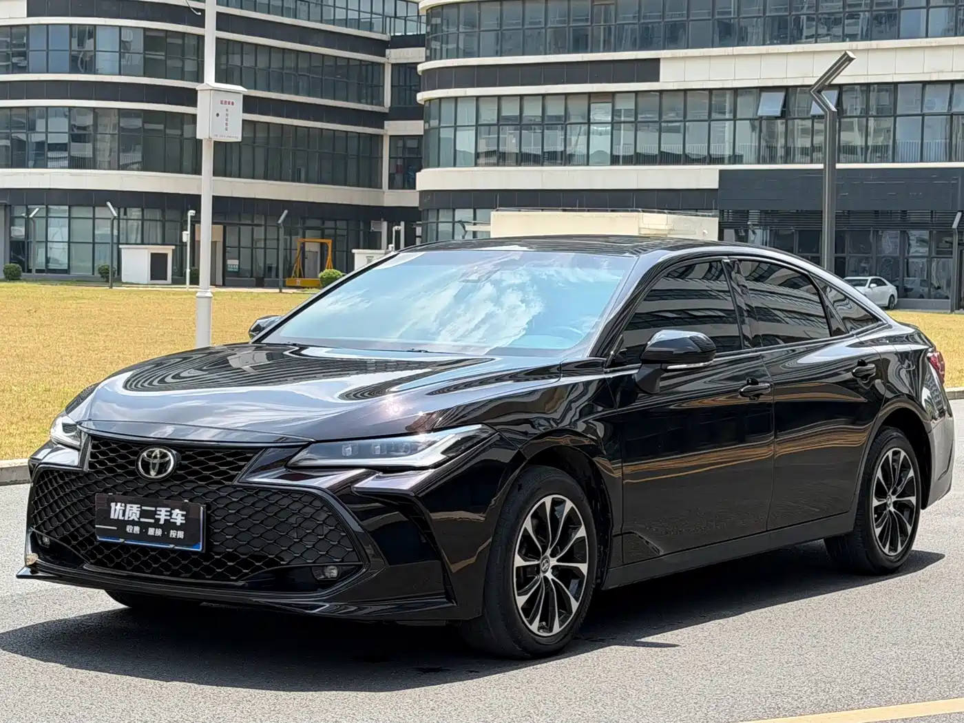 TOYOTA ASIAN DRAGON