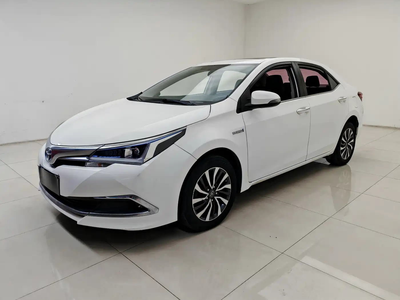 Toyota Corolla 2017 Facelift Hybrid 1.8L E-CVT Leading Edition