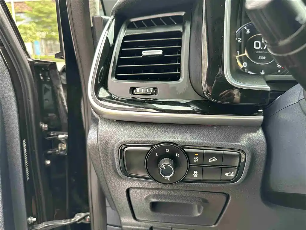 GAC Trumpchi Trumpchi M8 2021 Leading Show Series 390T Ultimate Edition фото 17