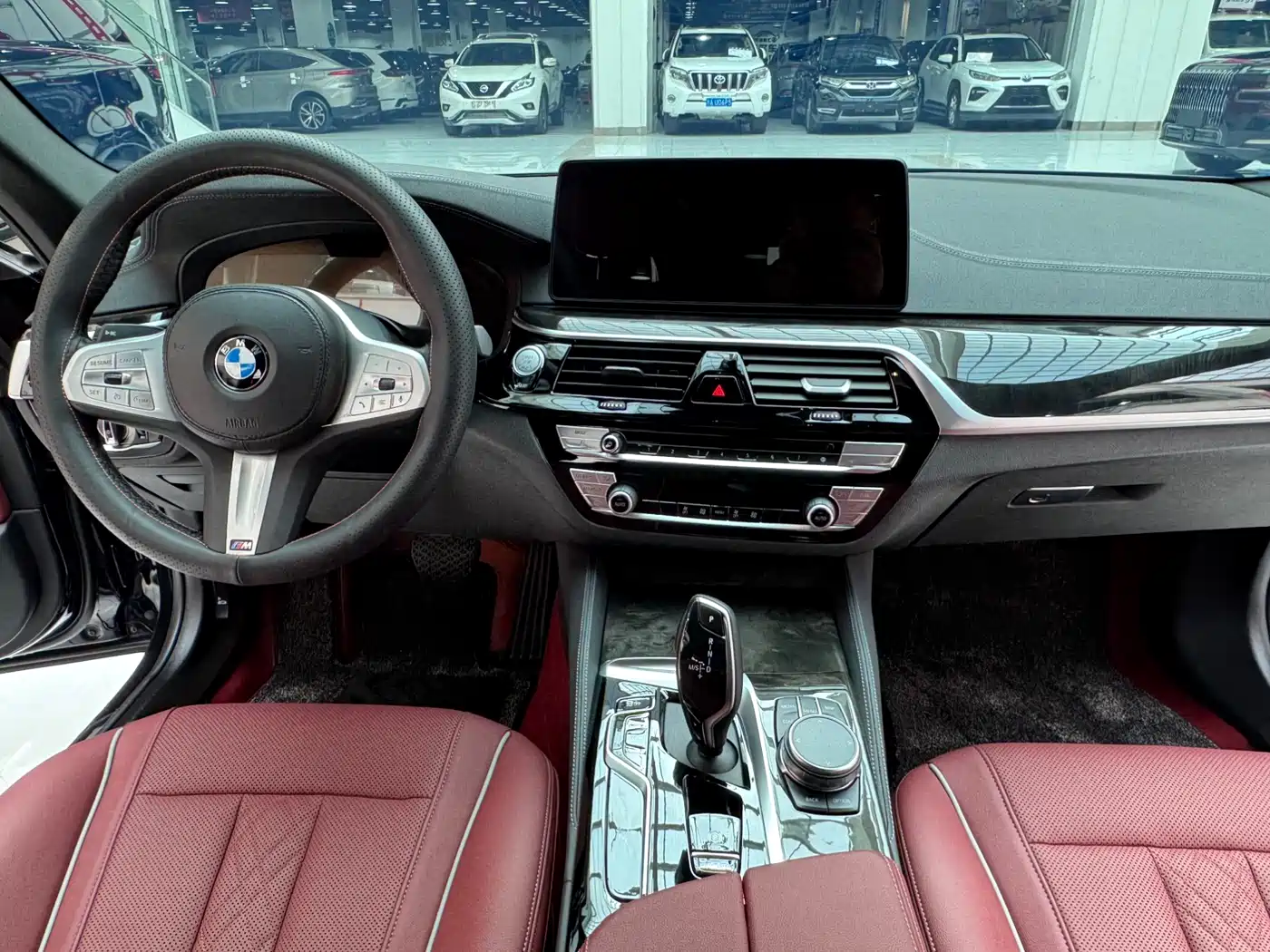 BMW 5 Series 2022 Model Second Facelift 525Li M Sport Package фото 18