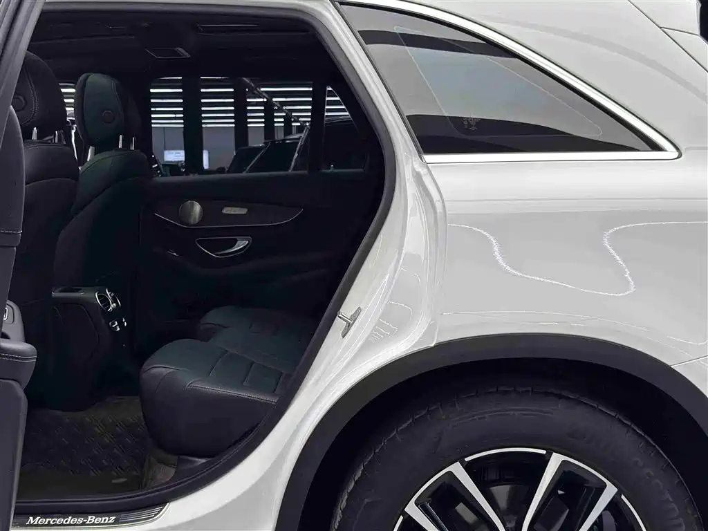 Mercedes-Benz GLC 2022 Facelift II GLC 260 L 4MATIC Luxury фото 7