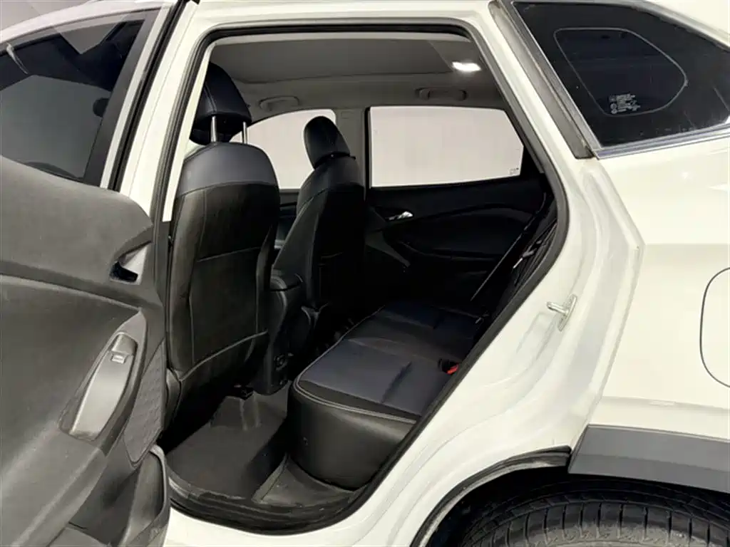 Chevrolet Trax 2021 325T Auto Fun Edition China VI фото 13
