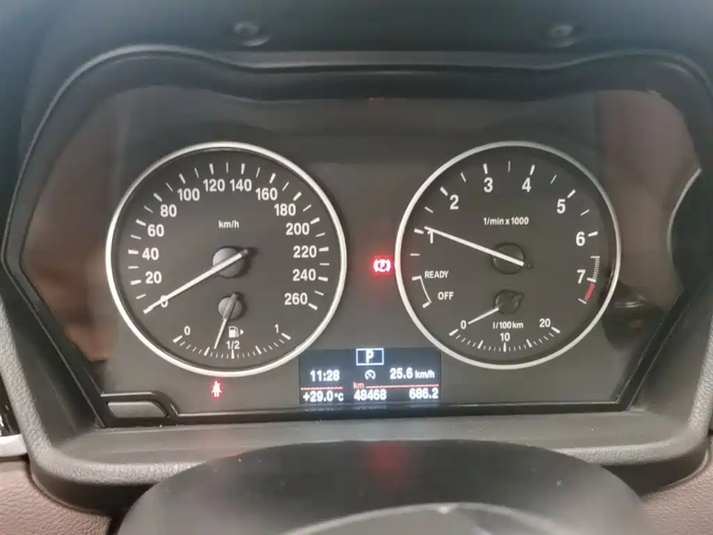 BMW X1 2016 sDrive18Li Luxury Model фото 18