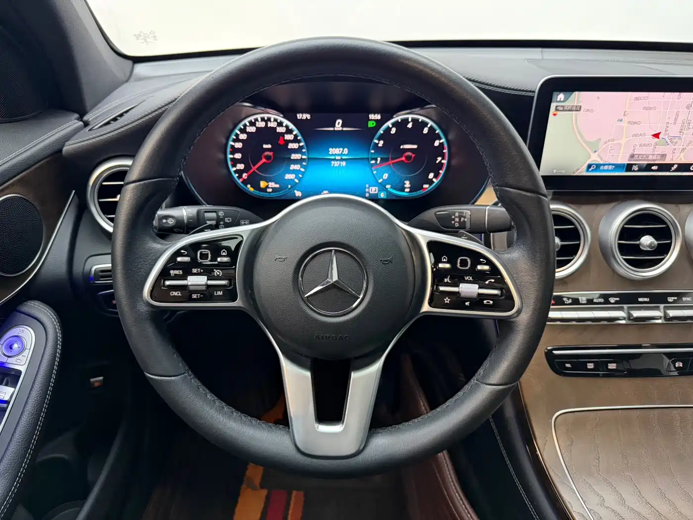Mercedes-Benz GLC 2020 GLC 300 L 4MATIC Dynamic фото 5