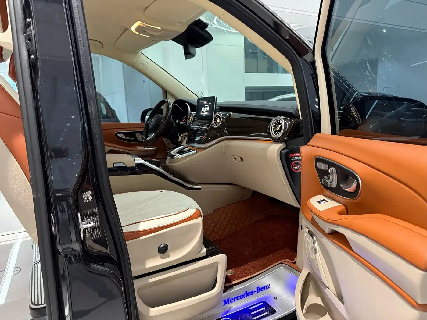 Mercedes-Benz V-Class 2016 V 260 Premium Edition фото 11