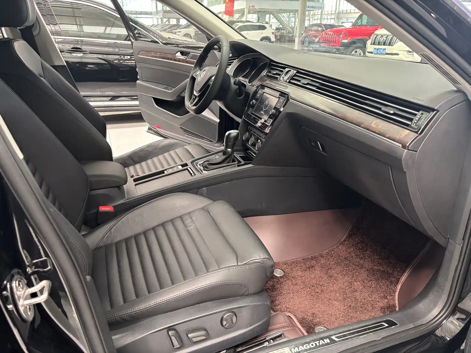 Фото 7 - Volkswagen Magotan