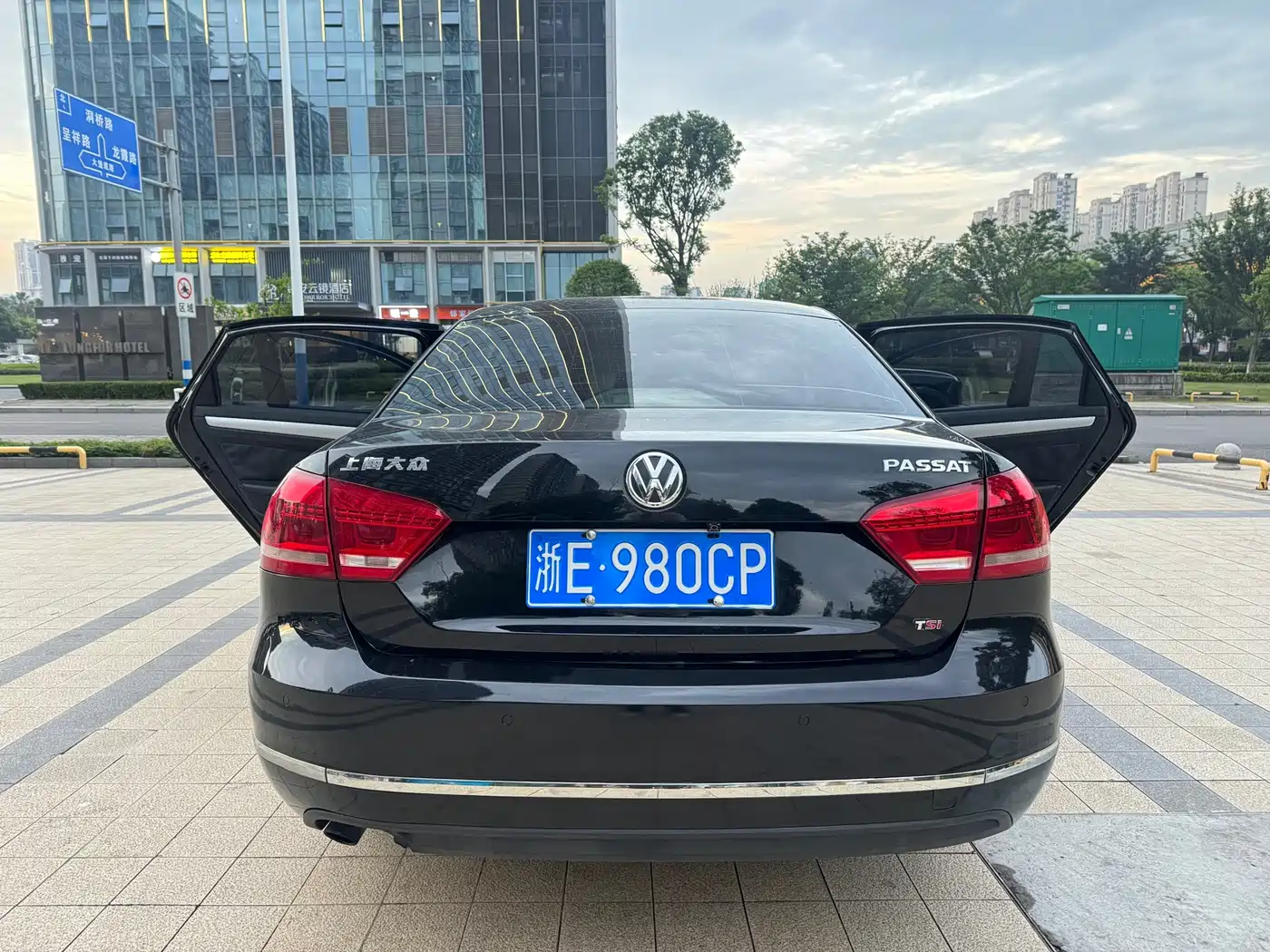 Volkswagen Passat 2013 1.8TSI DSG Yuzun фото 12