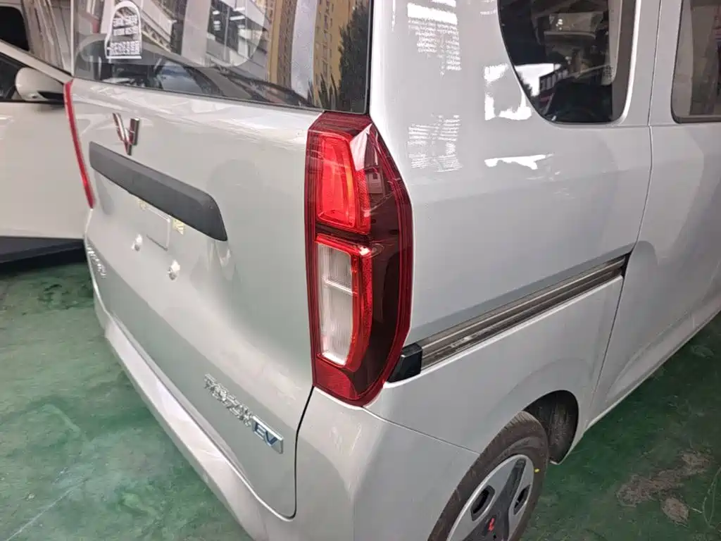 صورة 8 - Wuling Motors Wuling Zhiguang NEV