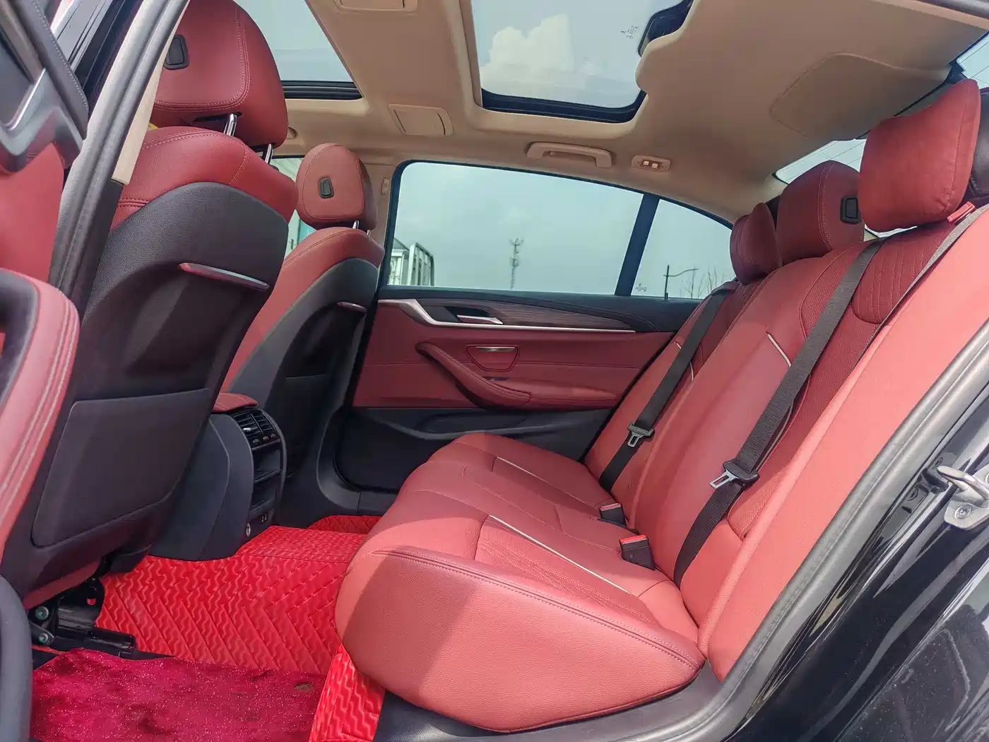 BMW 5 SERIES NEW ENERGY