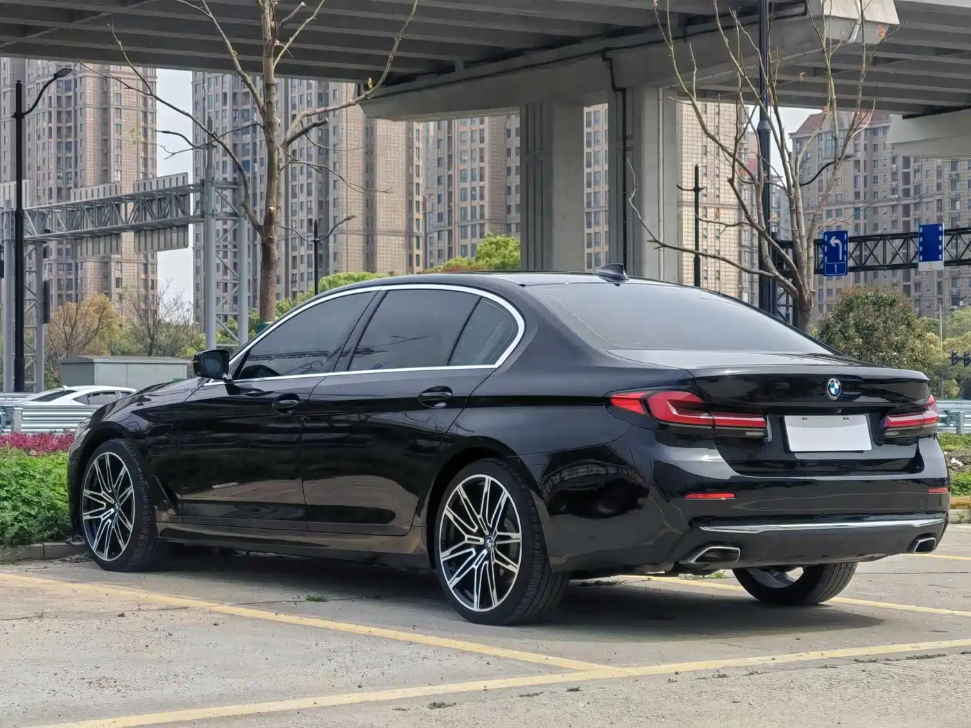 BMW 5 SERIES NEW ENERGY