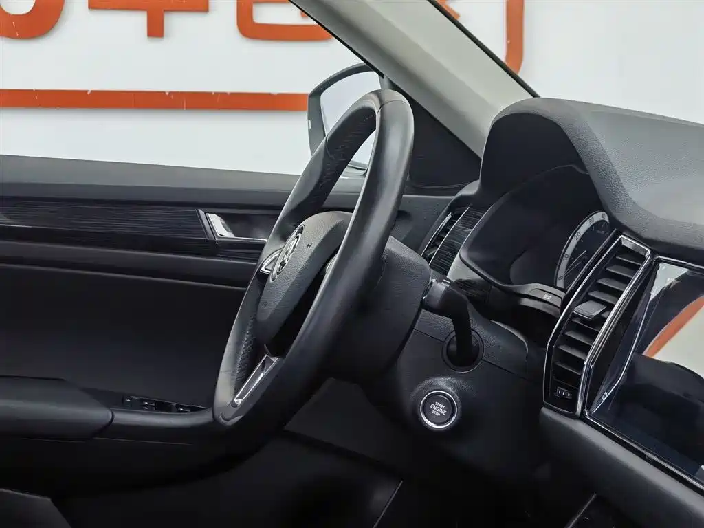 Škoda Kodiaq 2018 Facelift TSI330 5-seat 2WD Premium Luxury Edition фото 22