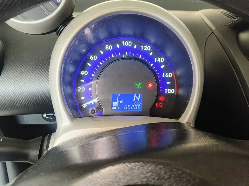 BYD F0 2015 2015 1.0L AMT Xuan Cool Edition