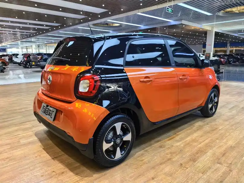 smart forfour 2018 2018 1.0L 52kW Passion Edition