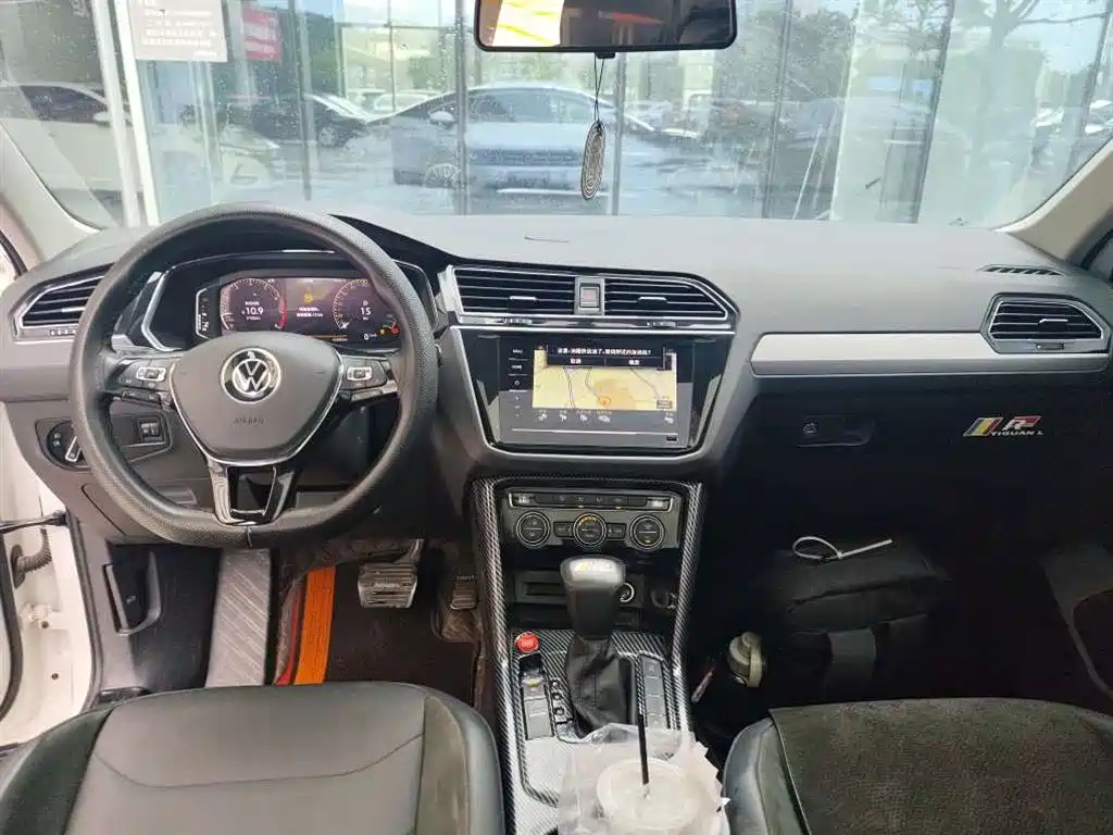 Volkswagen Tiguan L 2021 330TSI Automatic 2WD Smart фото 7