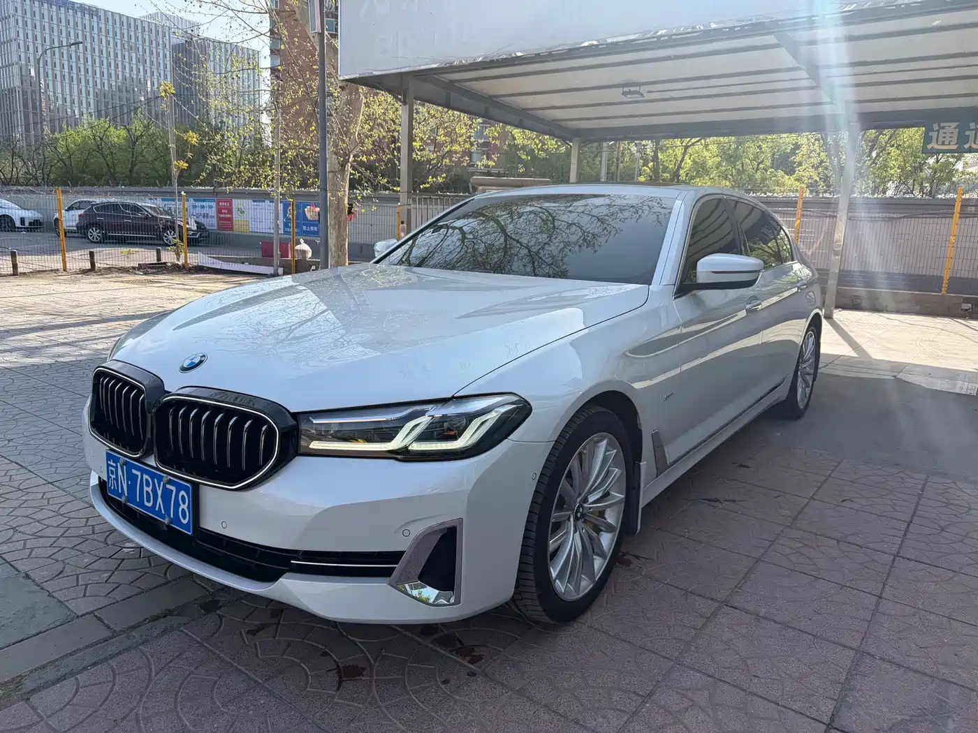 BMW 5 Series 2022 530Li Executive Luxury Package фото 2