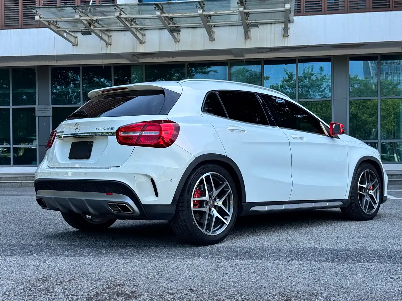 Mercedes-Benz GLA AMG 2016 AMG GLA 45 4MATIC фото 4