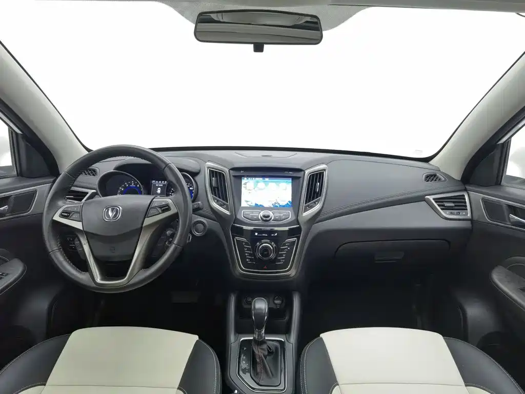 Changan CS35 2017 2017 1.6L Auto Luxury