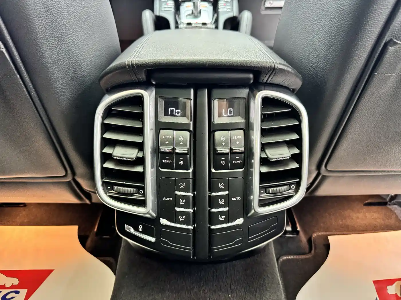 Porsche Cayenne 2016 Cayenne S 3.6T фото 18