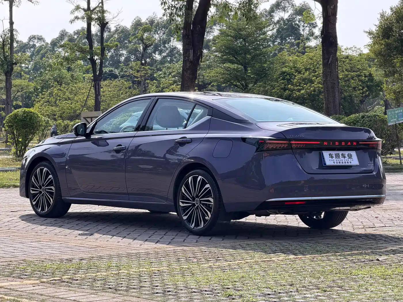 NISSAN TEANA