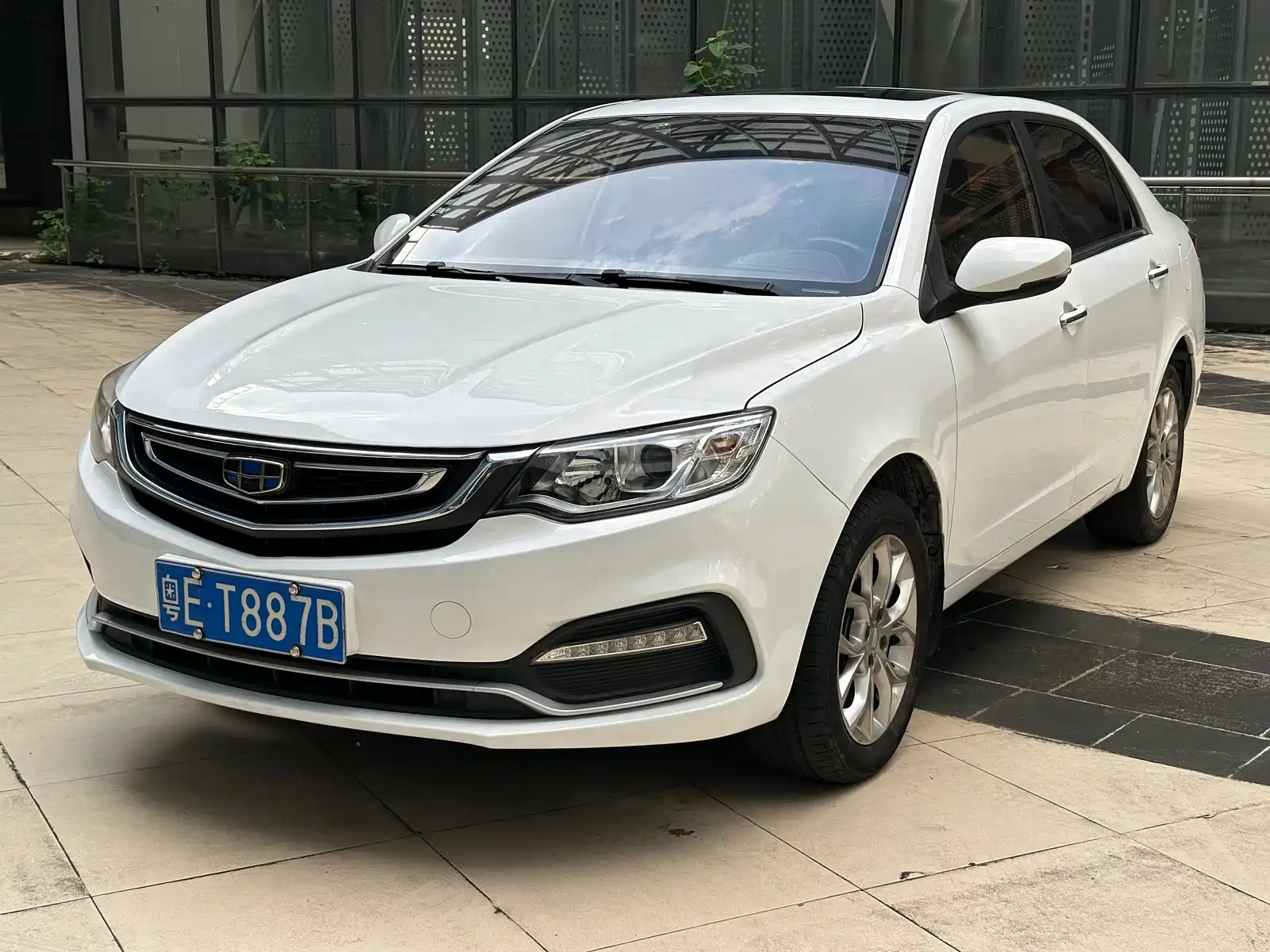 Фото 1 - Geely Vision