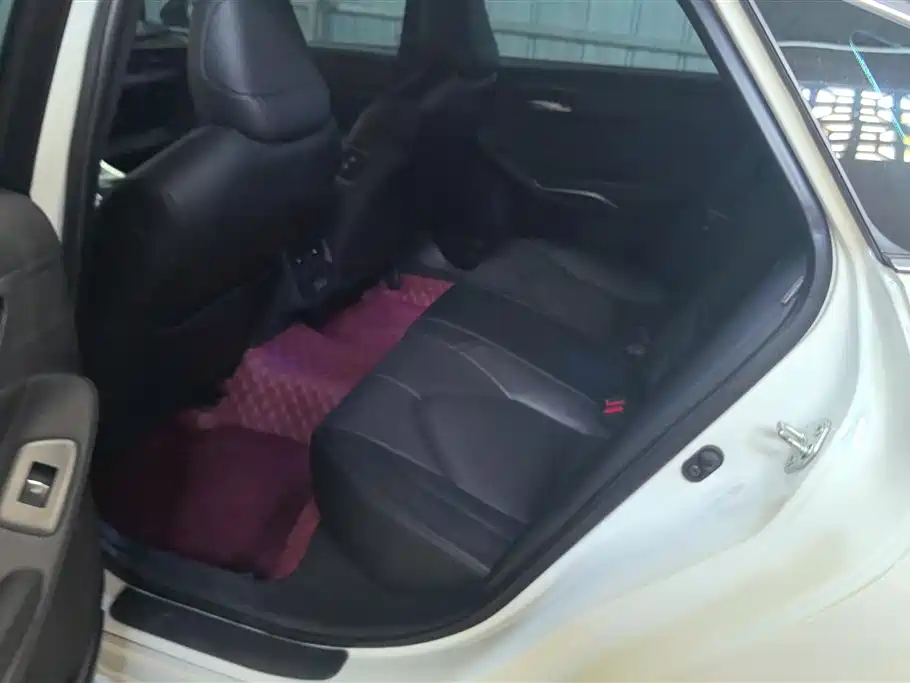Toyota Avalon 2022 2.0L Luxury Edition фото 11
