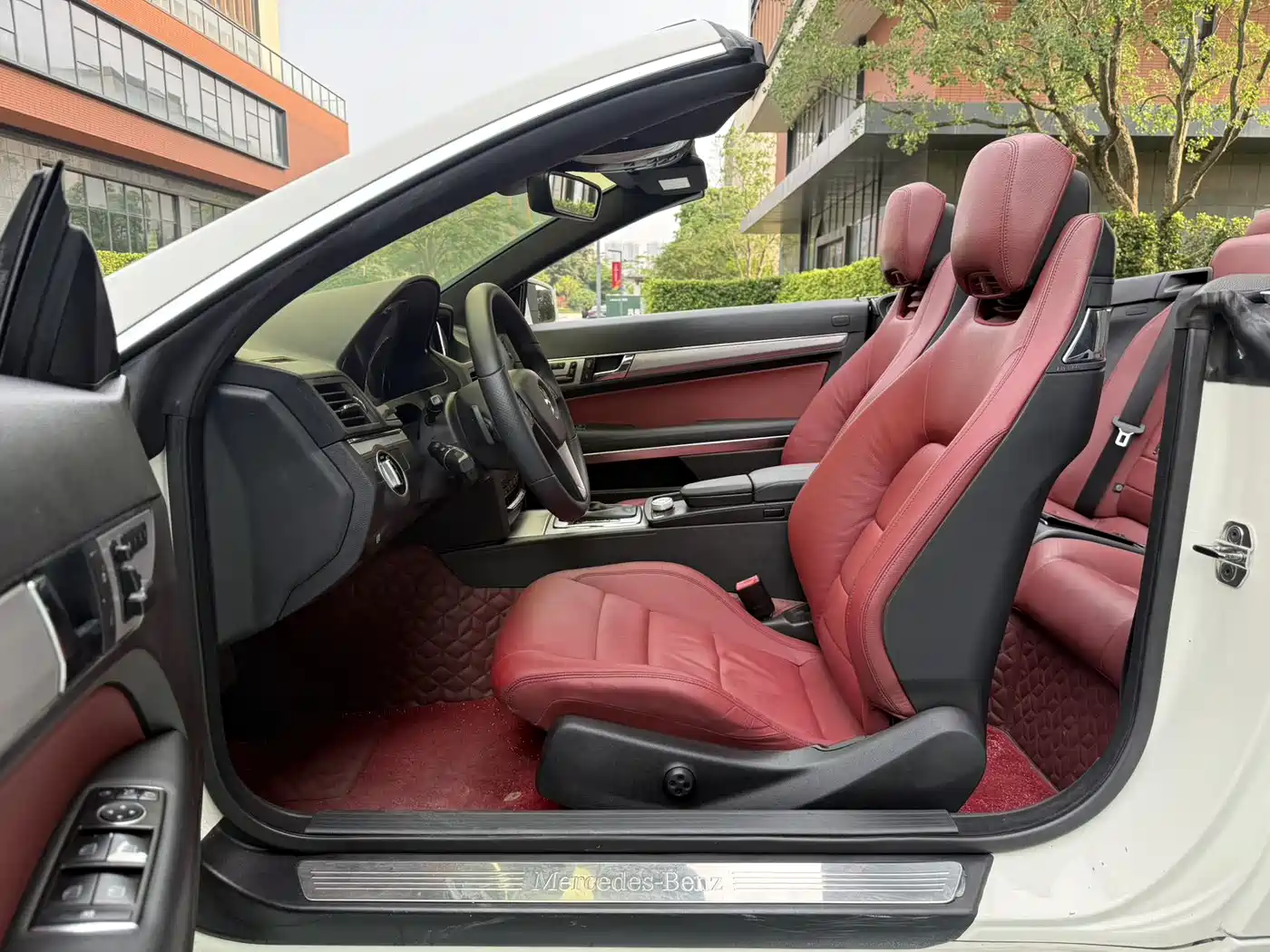 Mercedes-Benz E-Class (Import) 2012 E 260 CGI Convertible фото 4