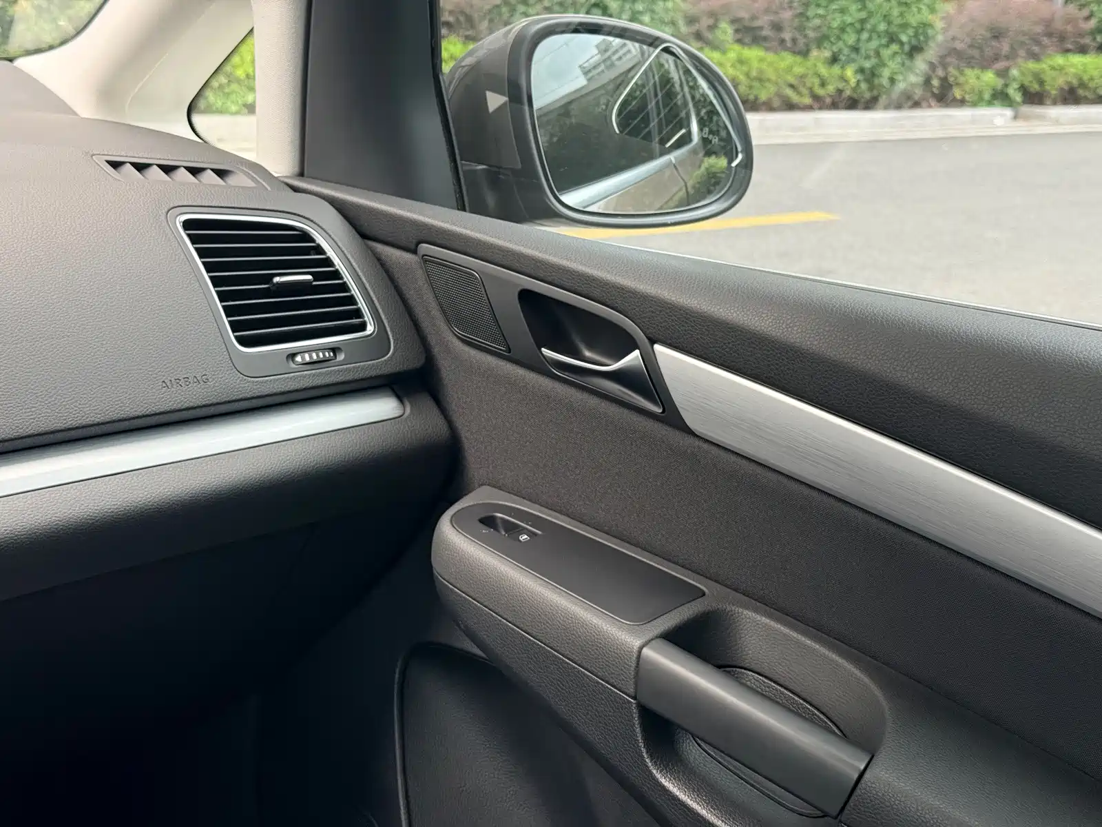 Фото 23 - Volkswagen Sharan
