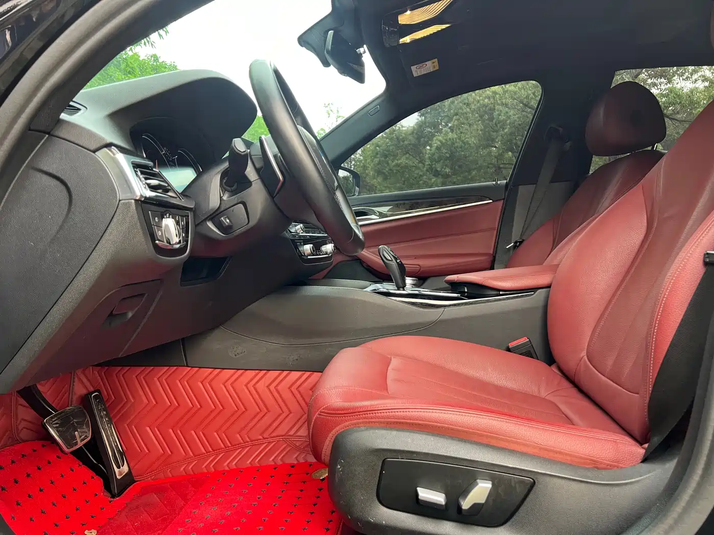 BMW 5 Series 2018 530Li xDrive M Sport Package фото 6