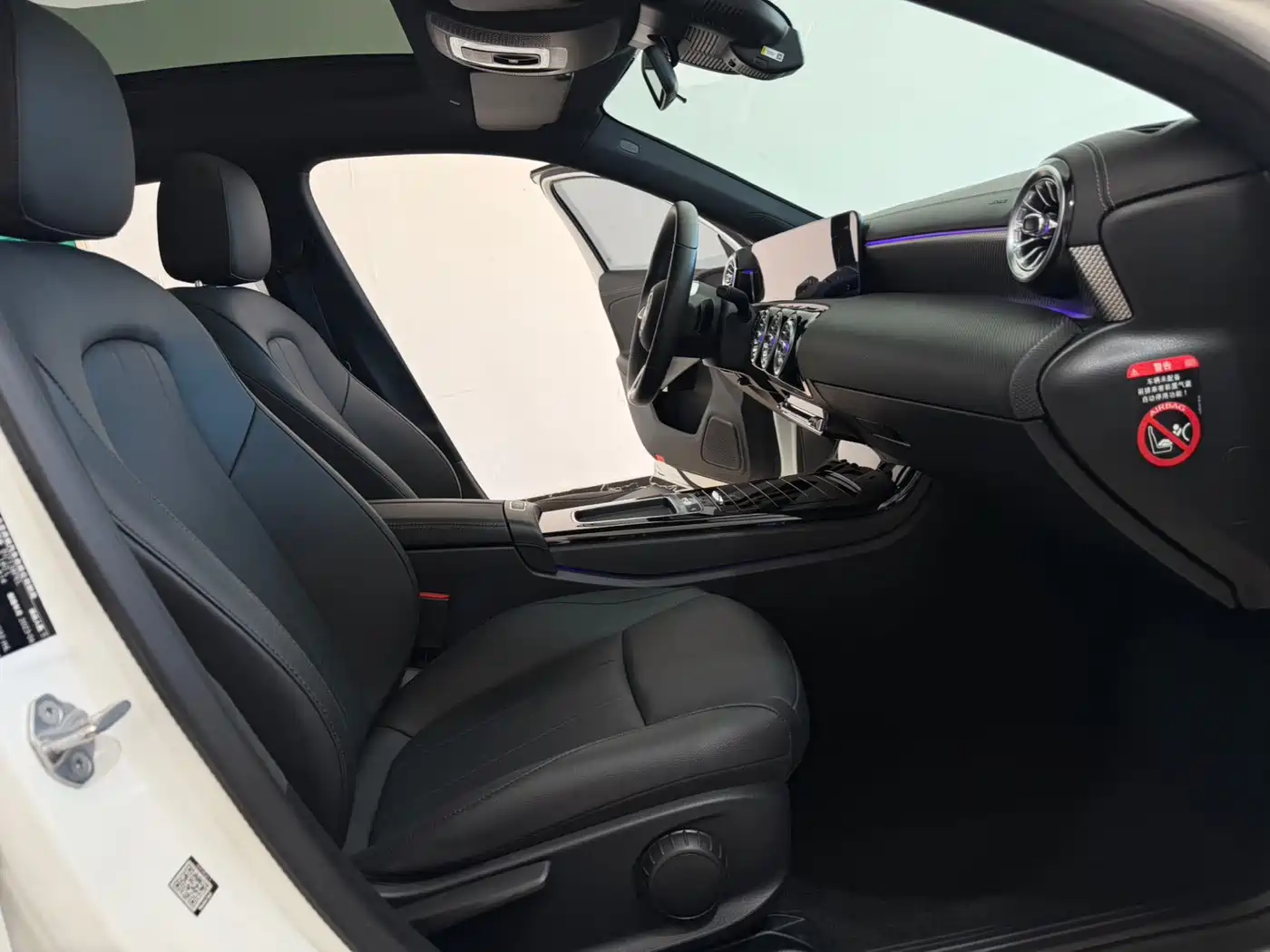 Mercedes-Benz A-Class 2023 A 180 L фото 10