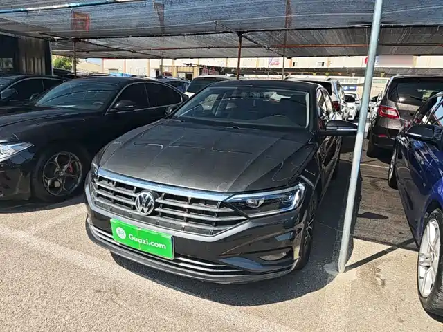 Volkswagen Sagitar 200TSI DSG, Комфорт Смарт