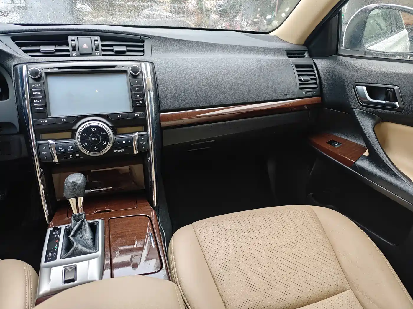 Toyota Reiz 2013 2.5S Elite Edition фото 10
