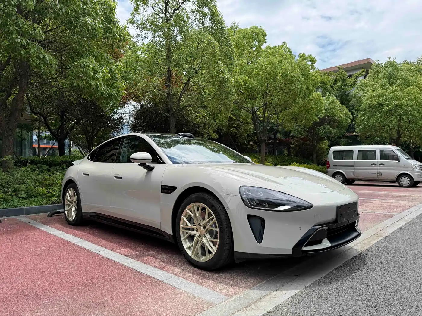 Xiaomi Auto Xiaomi SU7 2024 RWD Ultra Long Range Advanced Smart Driving Pro Edition фото 3