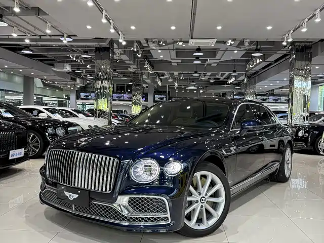 Bentley Flying Spur 2021 4.0T V8 Standard Version — фото 1