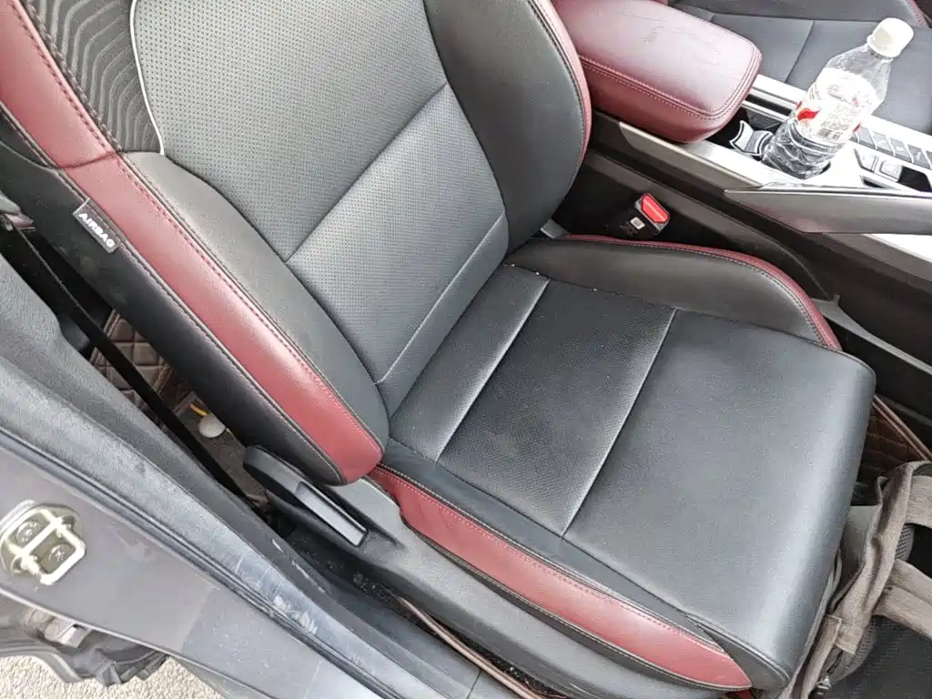 Geely Coolray 2020 2020 PRO 260T DCT Knight