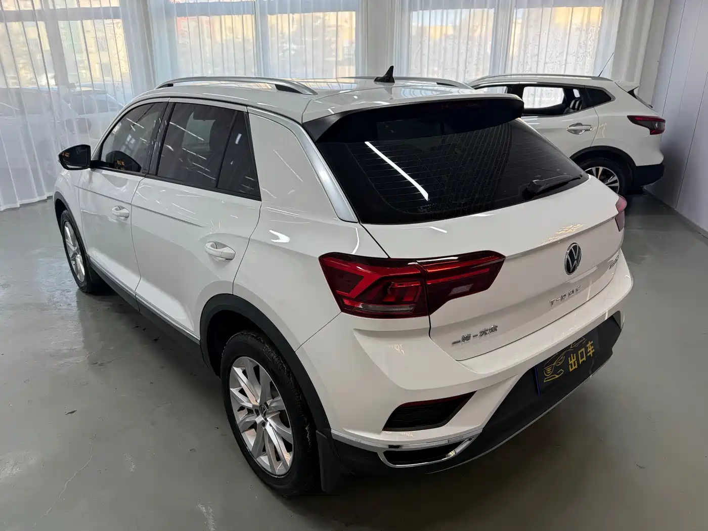 Volkswagen T-ROC 2022 280TSI DSG 2WD Elite PLUS фото 4