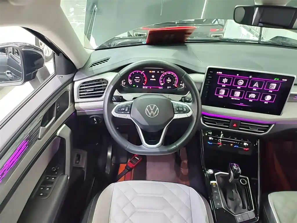 Volkswagen Tayron 2023 330TSI 2WD R-Line High-Performance Edition фото 11