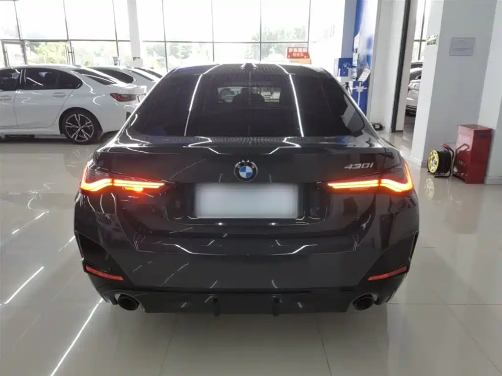 BMW 4 Series 2024 430i Gran Coupe M Sport Shadowline Package фото 6