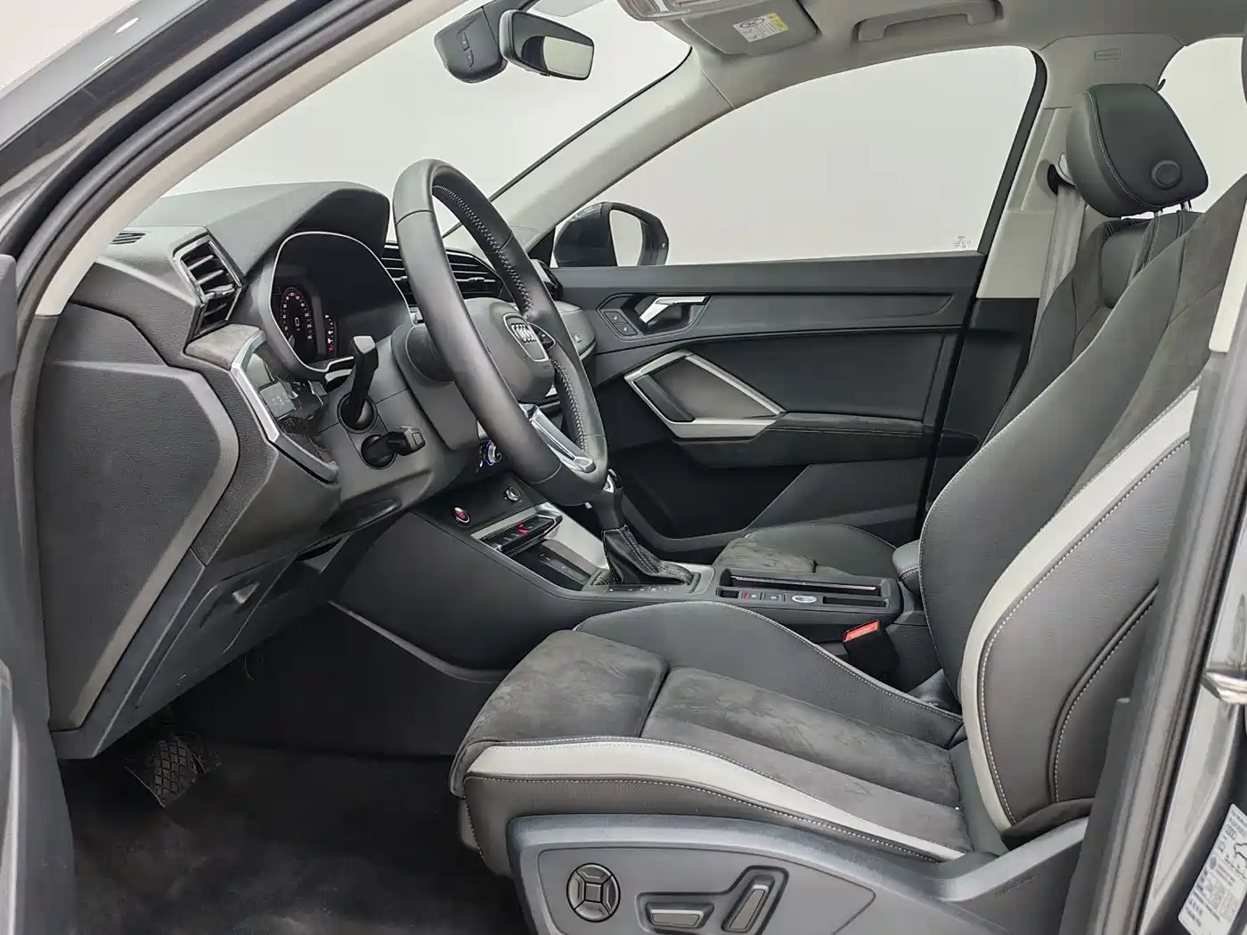 Audi Q3 2022 35 TFSI Progressive Dynamic фото 7