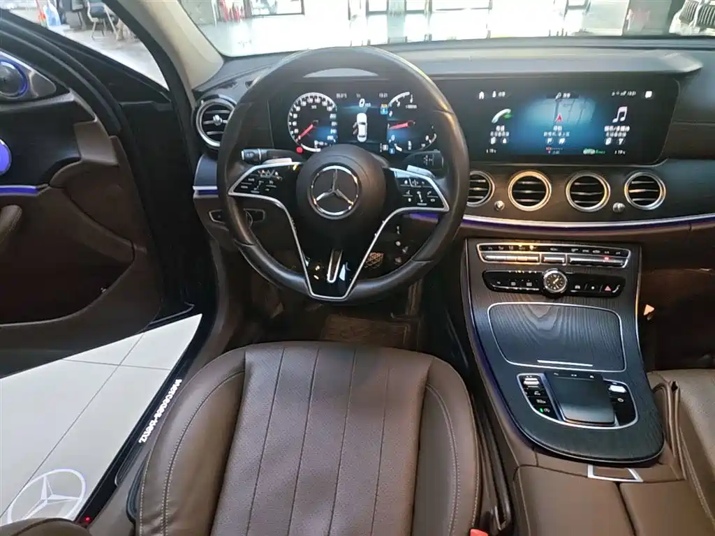 Mercedes-Benz E-Class 2023 E 300 L Fashion фото 13