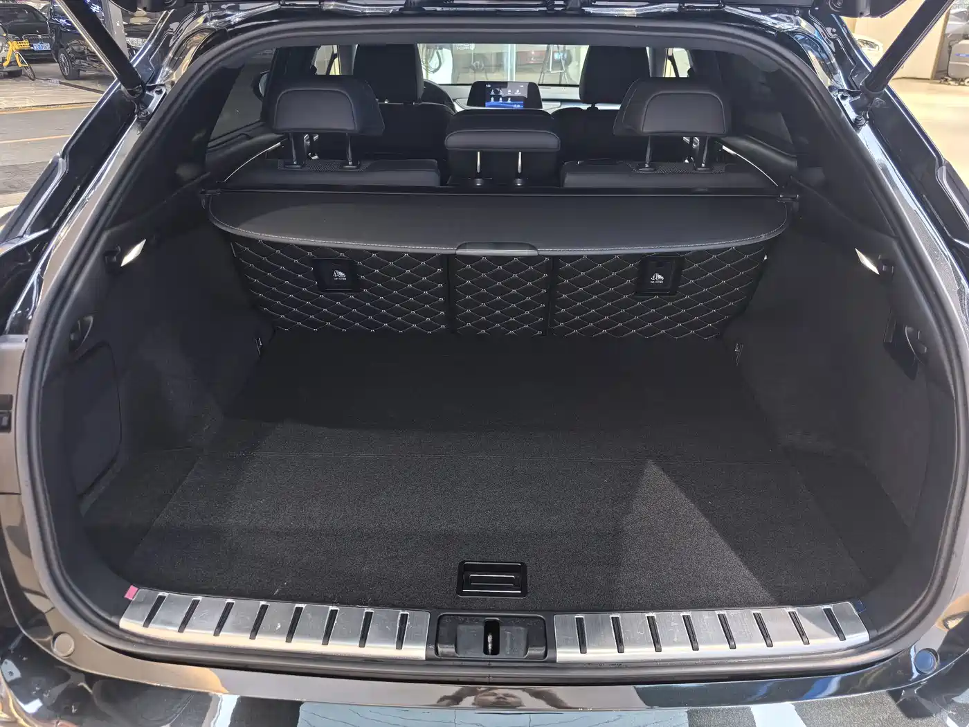 Lexus RX 2020 Facelift 300 AWD F SPORT фото 24